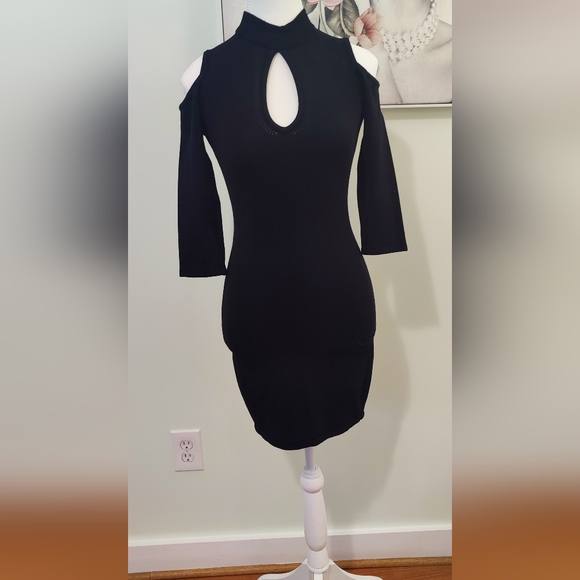 Bebe - Picture 2 of 4